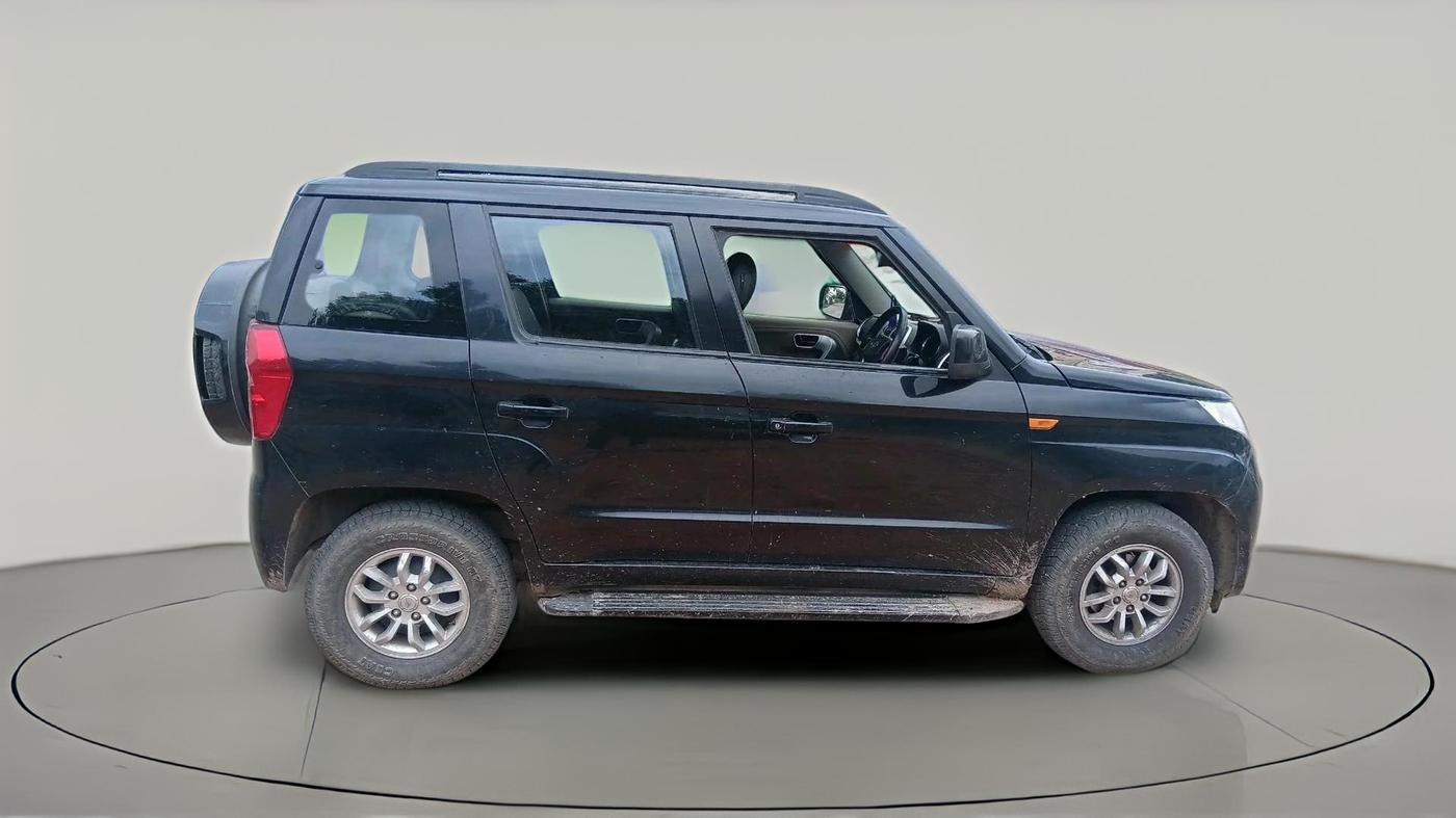 2017 Mahindra TUV300 T8 AMT, Diesel, Automatic, 72,754 km, exterior