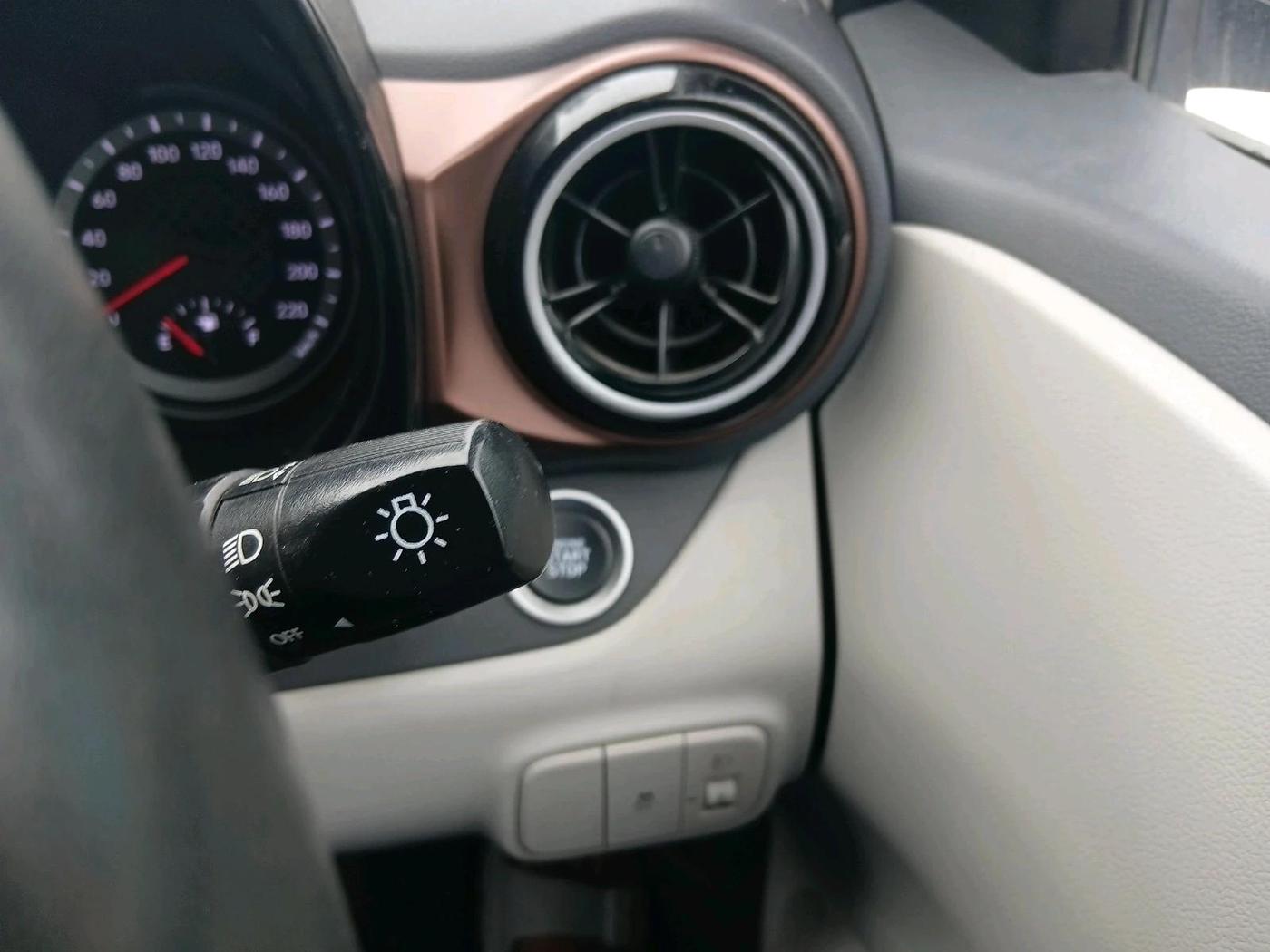 2023 Hyundai AURA SX 1.2, Petrol, Manual, 28,383 km, interior