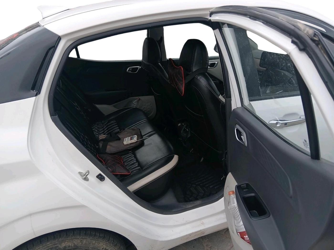 2023 Hyundai AURA SX 1.2, Petrol, Manual, 28,383 km, interior