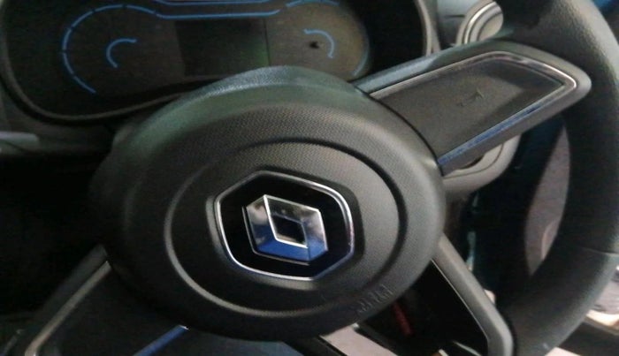 2022 Renault Kwid CLIMBER MT 1.0, Petrol, Manual, 19,000 km, interior