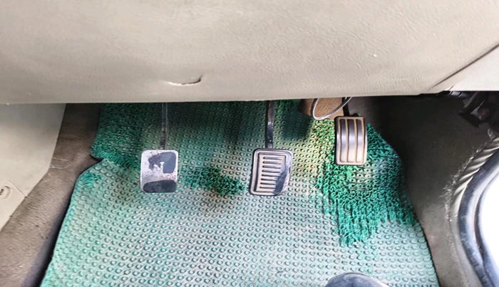 2014 Mahindra Bolero SLE BS-III, Diesel, Manual, 2,30,393 km, interior