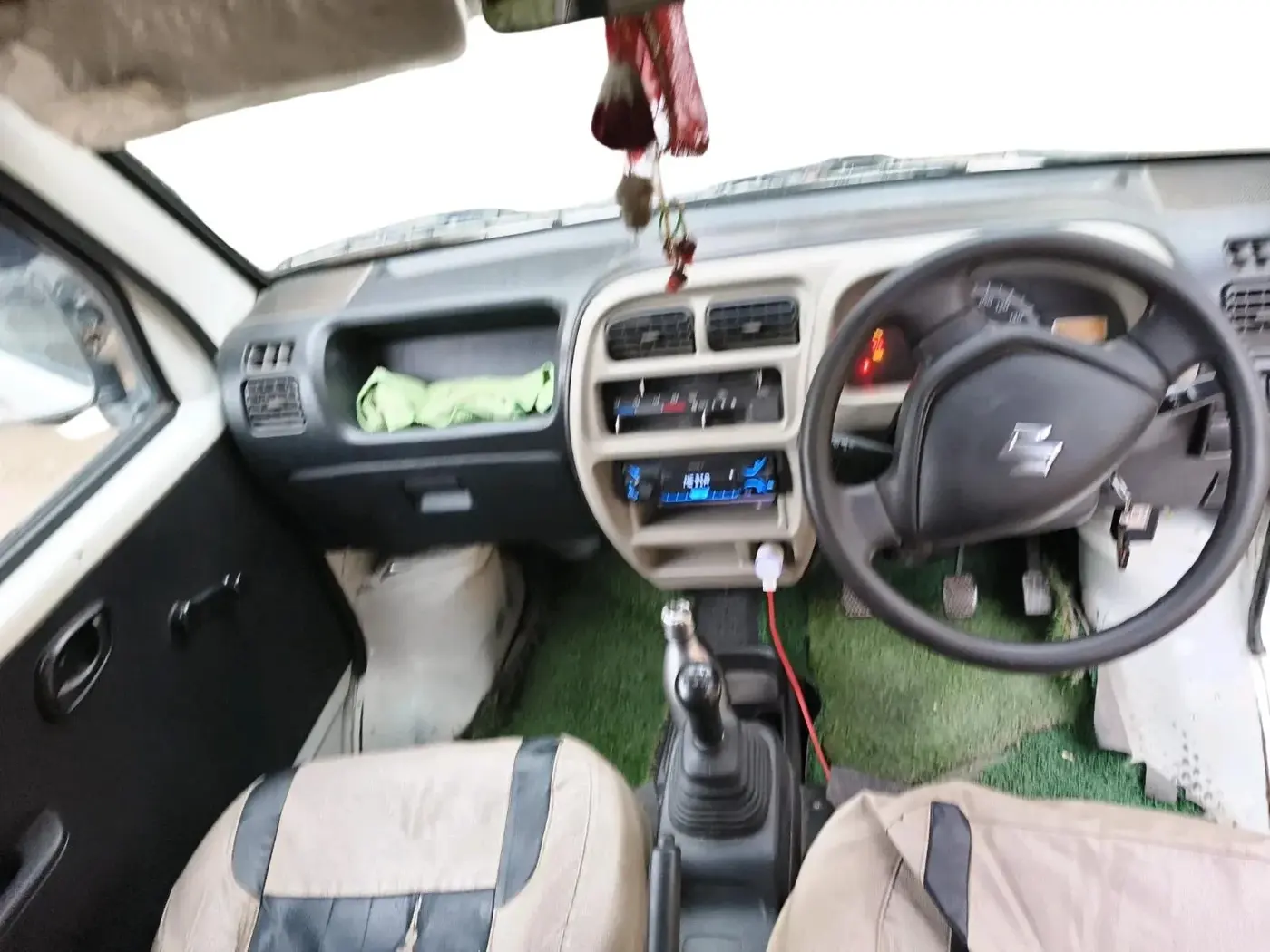 2019 Maruti Eeco 7 STR, Petrol, Manual, 1,53,971 km, interior