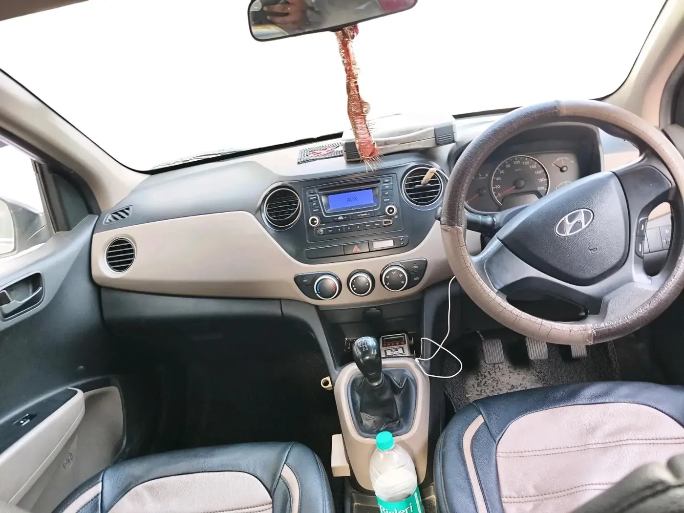 2015 Hyundai Grand i10 MAGNA 1.1 CRDI, Diesel, Manual, 95,828 km, interior