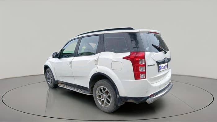 2017 Mahindra XUV500 W6 1.99, Diesel, Manual, 98,000 km, exterior