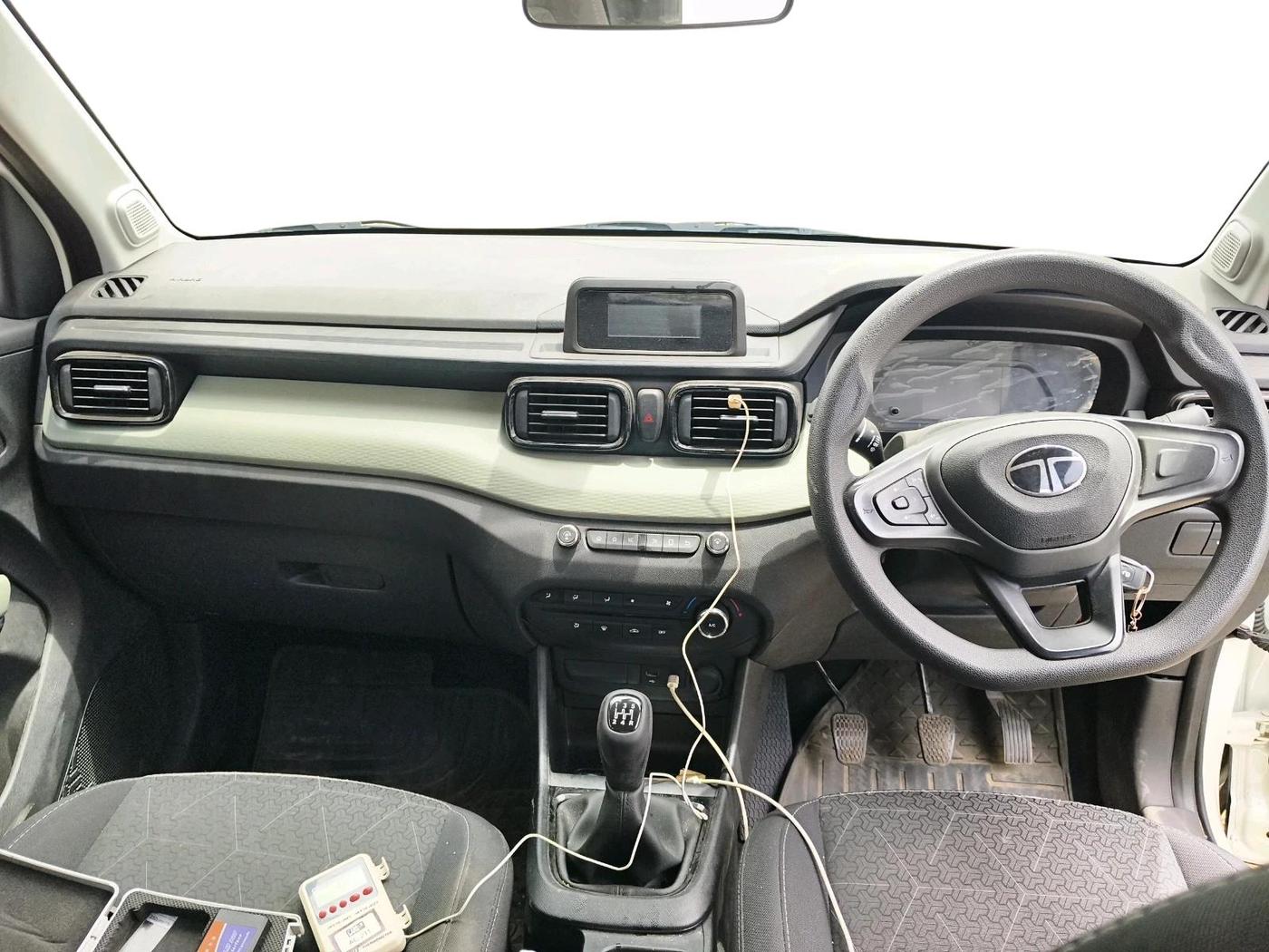 2025 Tata PUNCH ADVENTURE MT, Petrol, Manual, 12,868 km, interior