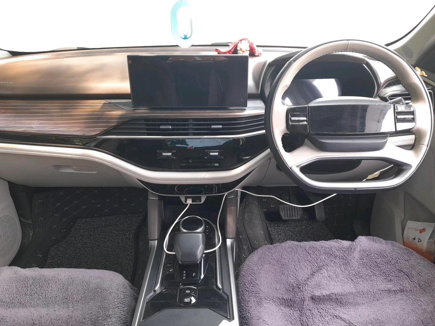 2024 Tata Safari ACCOMPLISHED PLUS DUAL TONE AT, Diesel, Automatic, 17,565 km, interior