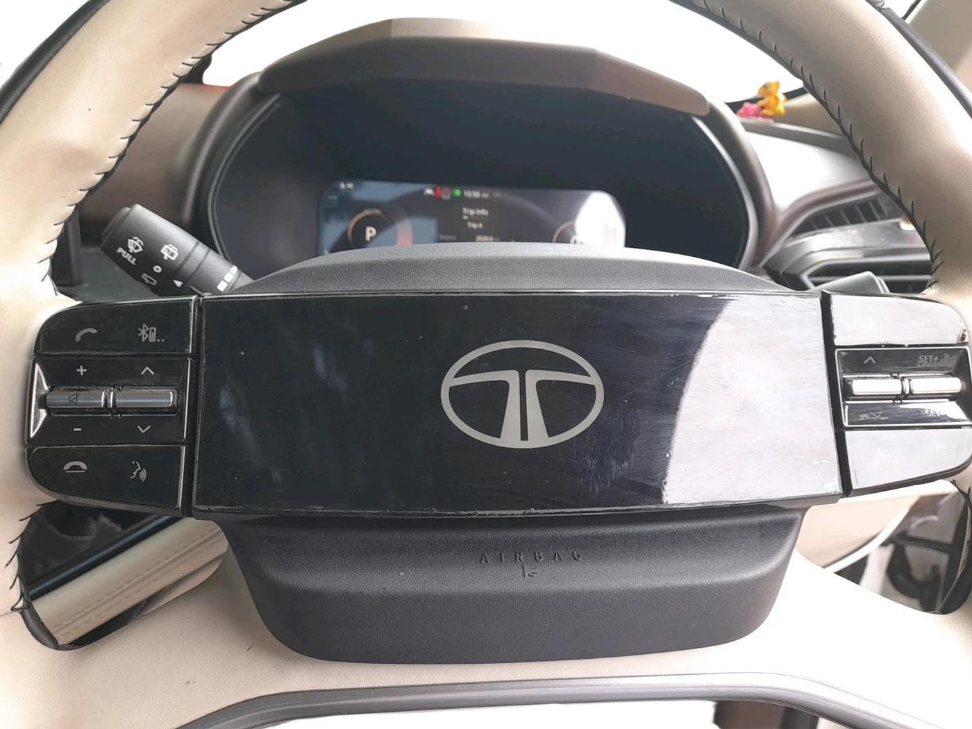 2024 Tata Safari ACCOMPLISHED PLUS DUAL TONE AT, Diesel, Automatic, 17,565 km, interior
