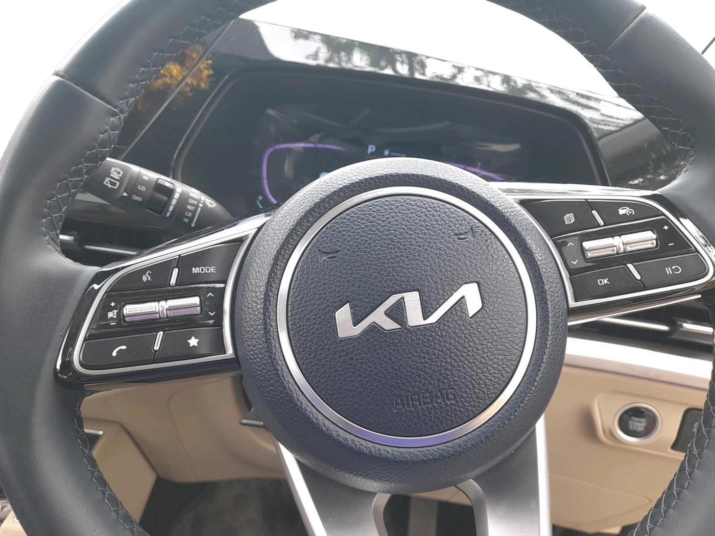 2023 KIA CARENS  LUXURY (O)1.5 TURBO DCT 7 STR, Petrol, Automatic, 6,009 km, interior