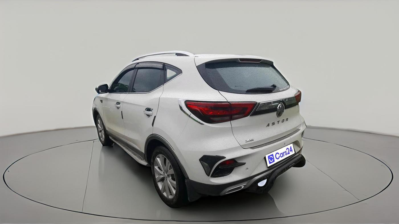 2024 MG ASTOR Select 1.5 MT (Ivory), Petrol, Manual, 14,491 km, exterior
