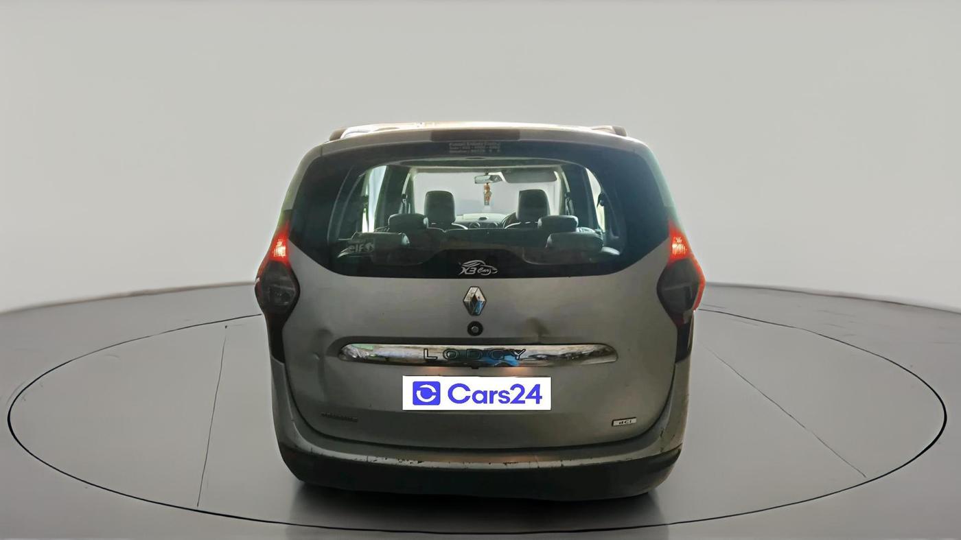 2017 Renault Lodgy 85 PS RXE 8 STR, Diesel, Manual, 1,65,912 km, exterior