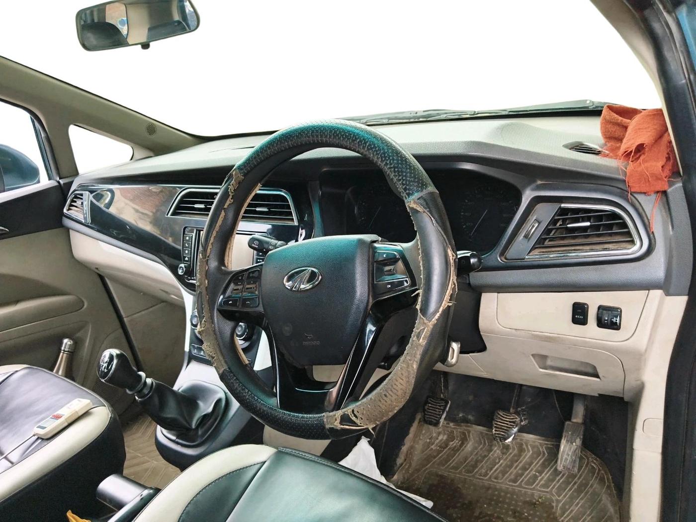 2018 Mahindra MARAZZO M6 8 STR, Diesel, Manual, 1,89,262 km, interior