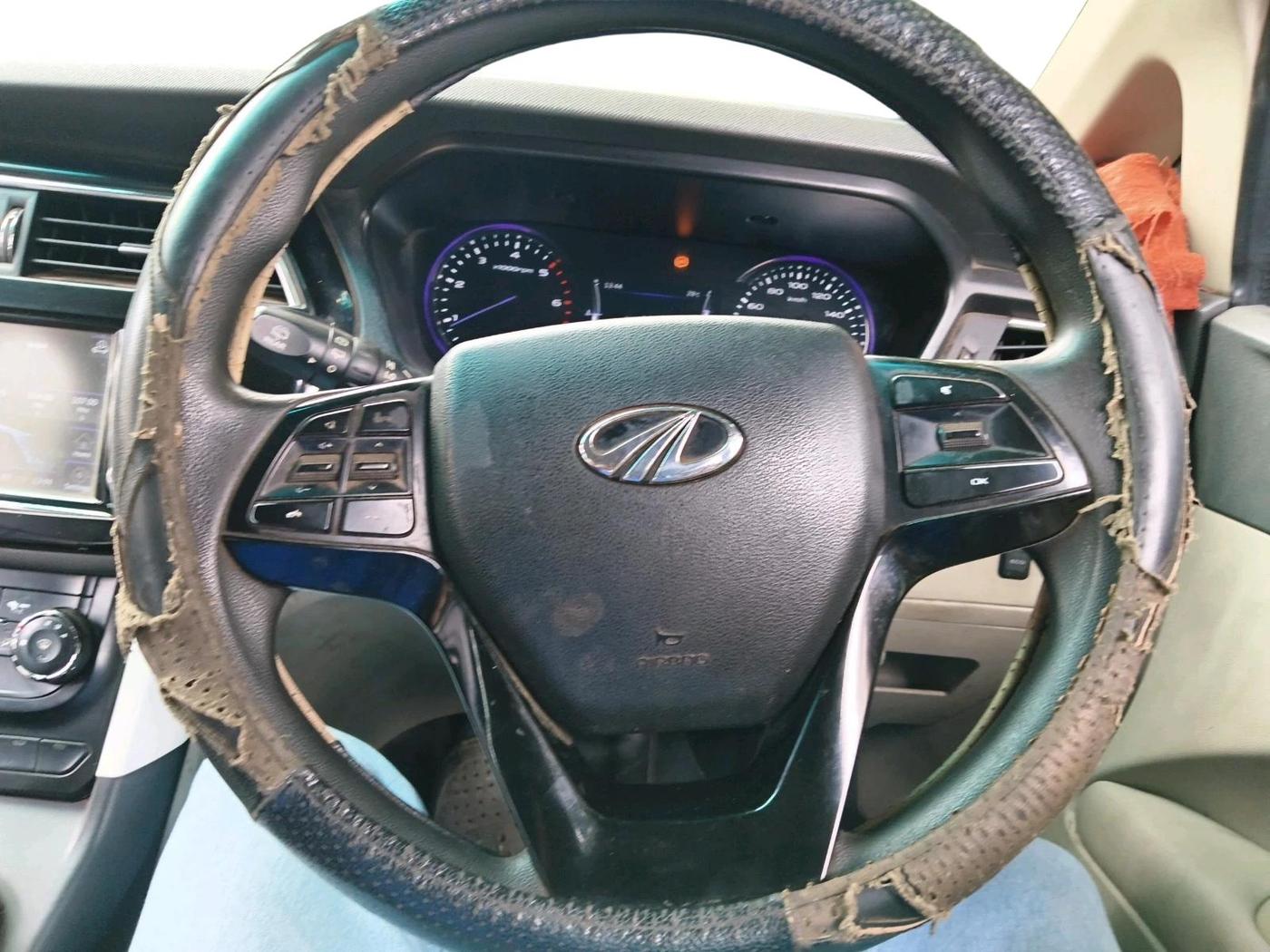 2018 Mahindra MARAZZO M6 8 STR, Diesel, Manual, 1,89,262 km, interior