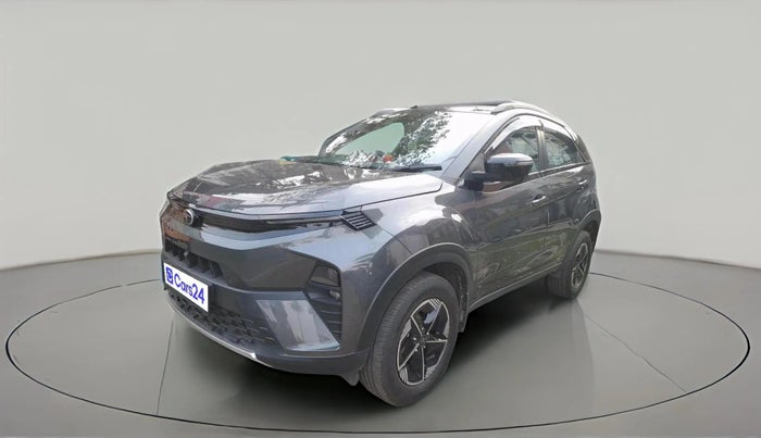 2024 Tata NEXON FEARLESS + SUNROOF DUAL TONE 1.2 PETROL, Petrol, Manual, 3,988 km, exterior