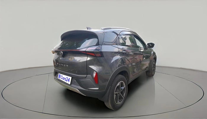 2024 Tata NEXON FEARLESS + SUNROOF DUAL TONE 1.2 PETROL, Petrol, Manual, 3,988 km, exterior