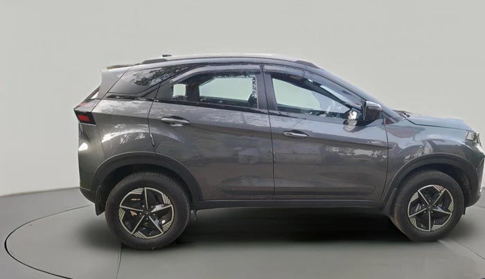 2024 Tata NEXON FEARLESS + SUNROOF DUAL TONE 1.2 PETROL, Petrol, Manual, 3,988 km, exterior