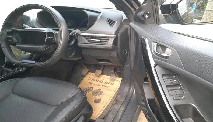 2024 Tata NEXON FEARLESS + SUNROOF DUAL TONE 1.2 PETROL, Petrol, Manual, 3,988 km, interior