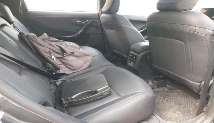 2024 Tata NEXON FEARLESS + SUNROOF DUAL TONE 1.2 PETROL, Petrol, Manual, 3,988 km, interior