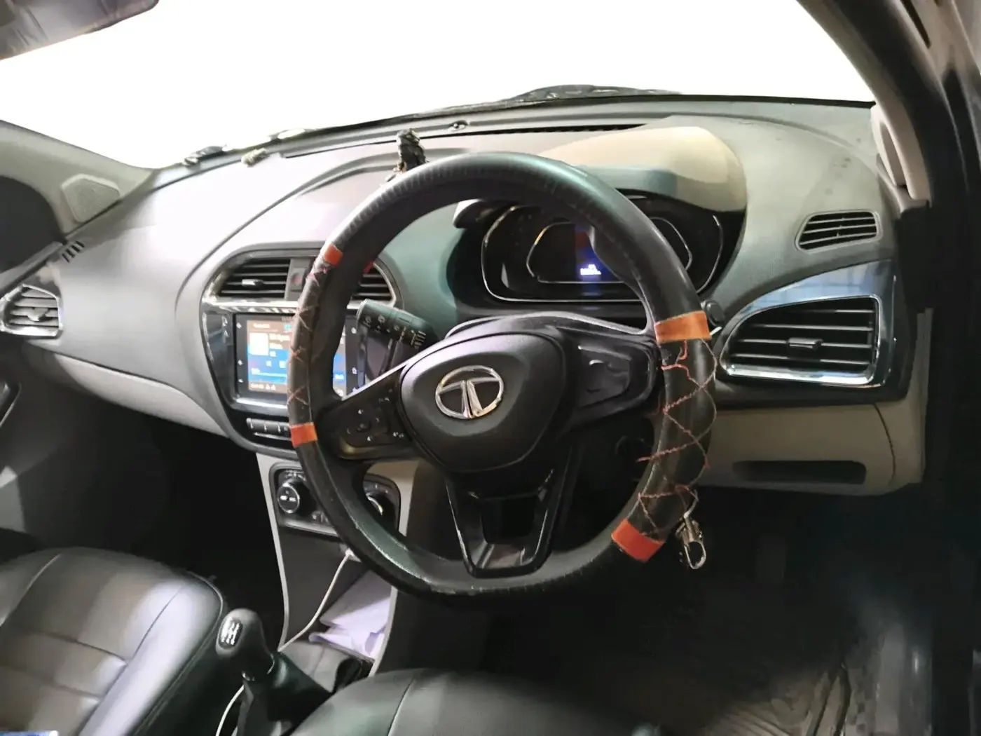 2021 Tata Tiago XZ PLUS DUAL TONE PETROL, Petrol, Manual, 51,000 km, interior