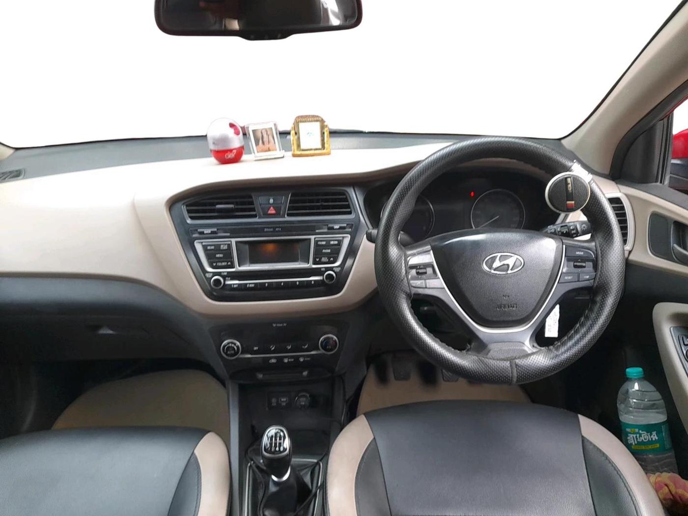2016 Hyundai Elite i20 SPORTZ 1.4 CRDI, Diesel, Manual, 76,233 km, interior