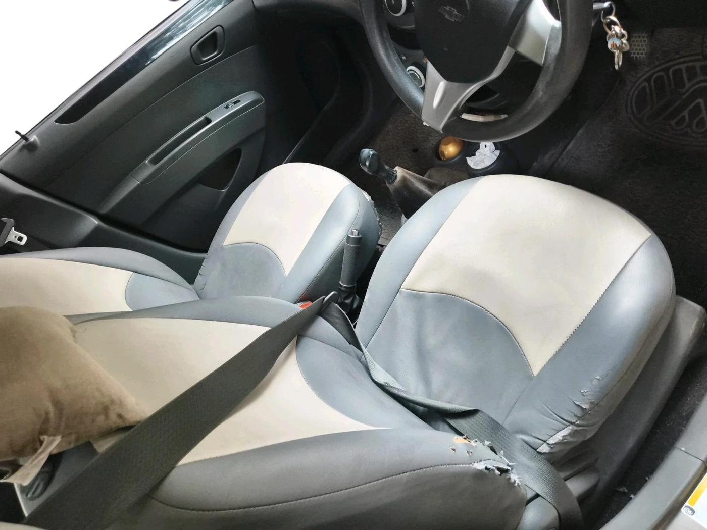 2011 Chevrolet Beat LT PETROL, Petrol, Manual, 33,089 km, interior