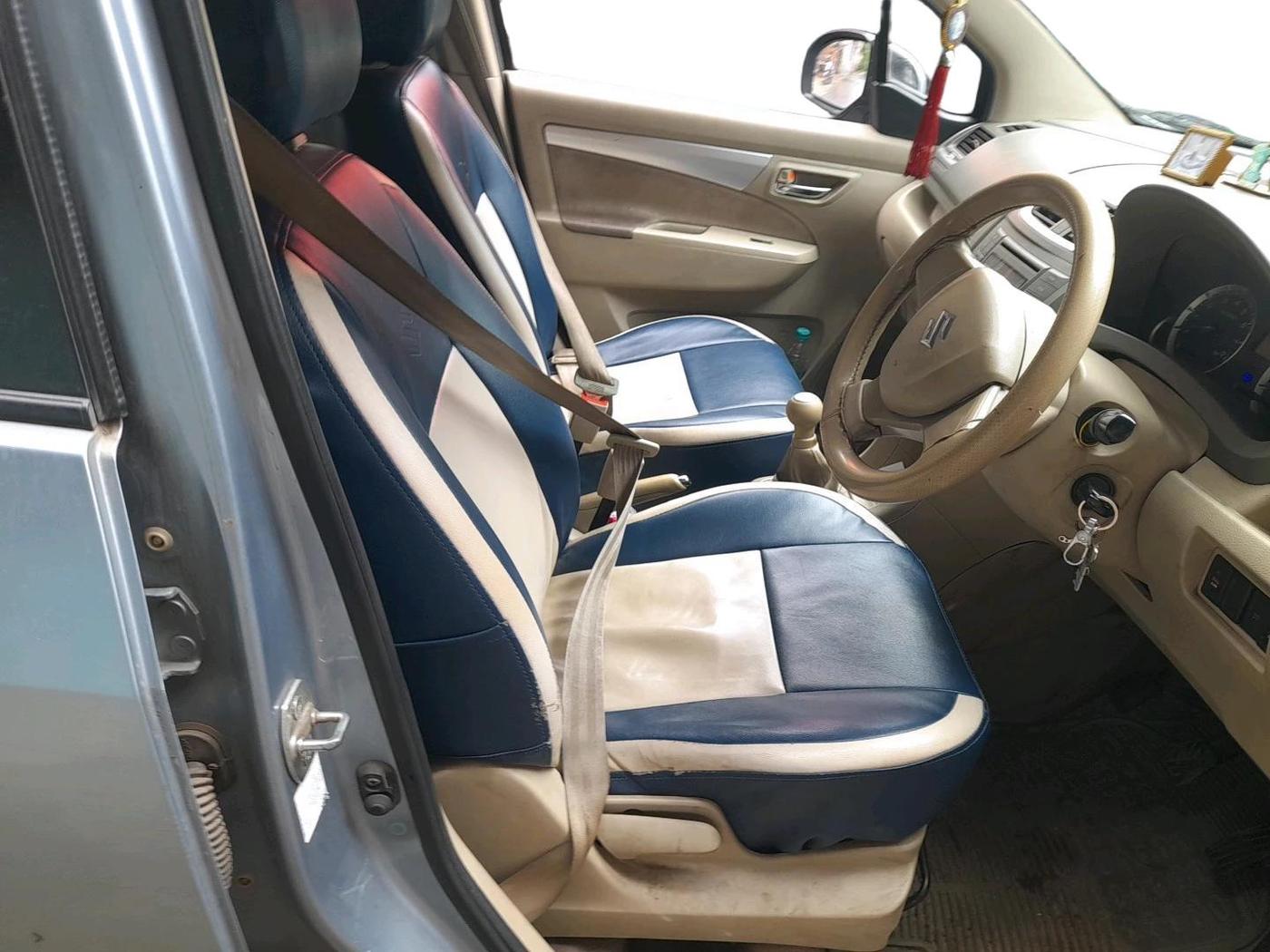 2012 Maruti Ertiga VXI, Petrol, Manual, 1,22,775 km, interior