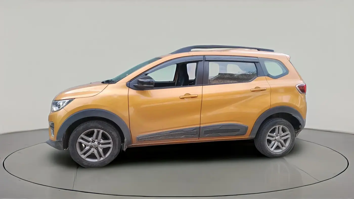2021 Renault TRIBER RXZ AMT, Petrol, Automatic, 35,523 km, exterior