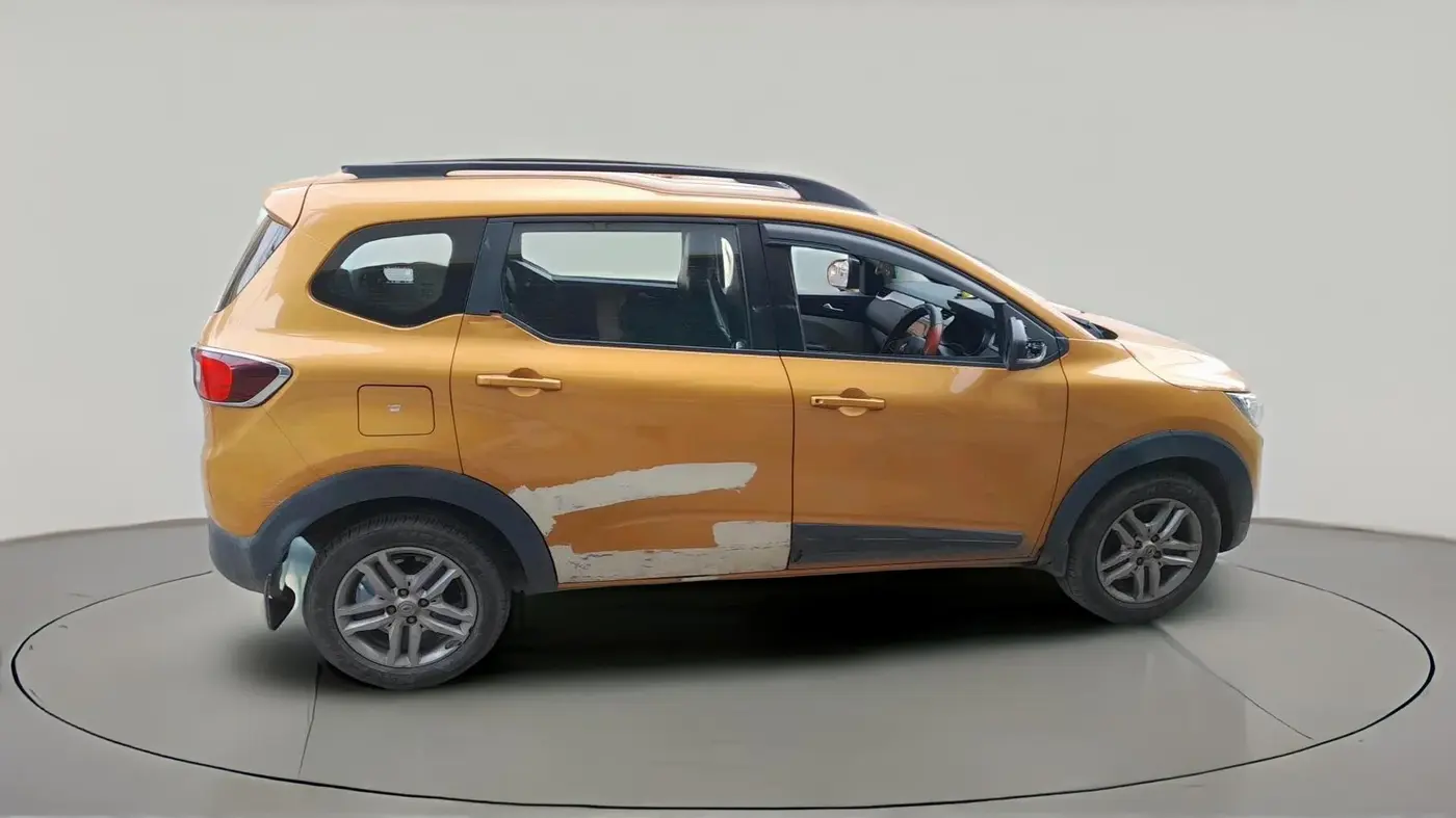2021 Renault TRIBER RXZ AMT, Petrol, Automatic, 35,523 km, exterior