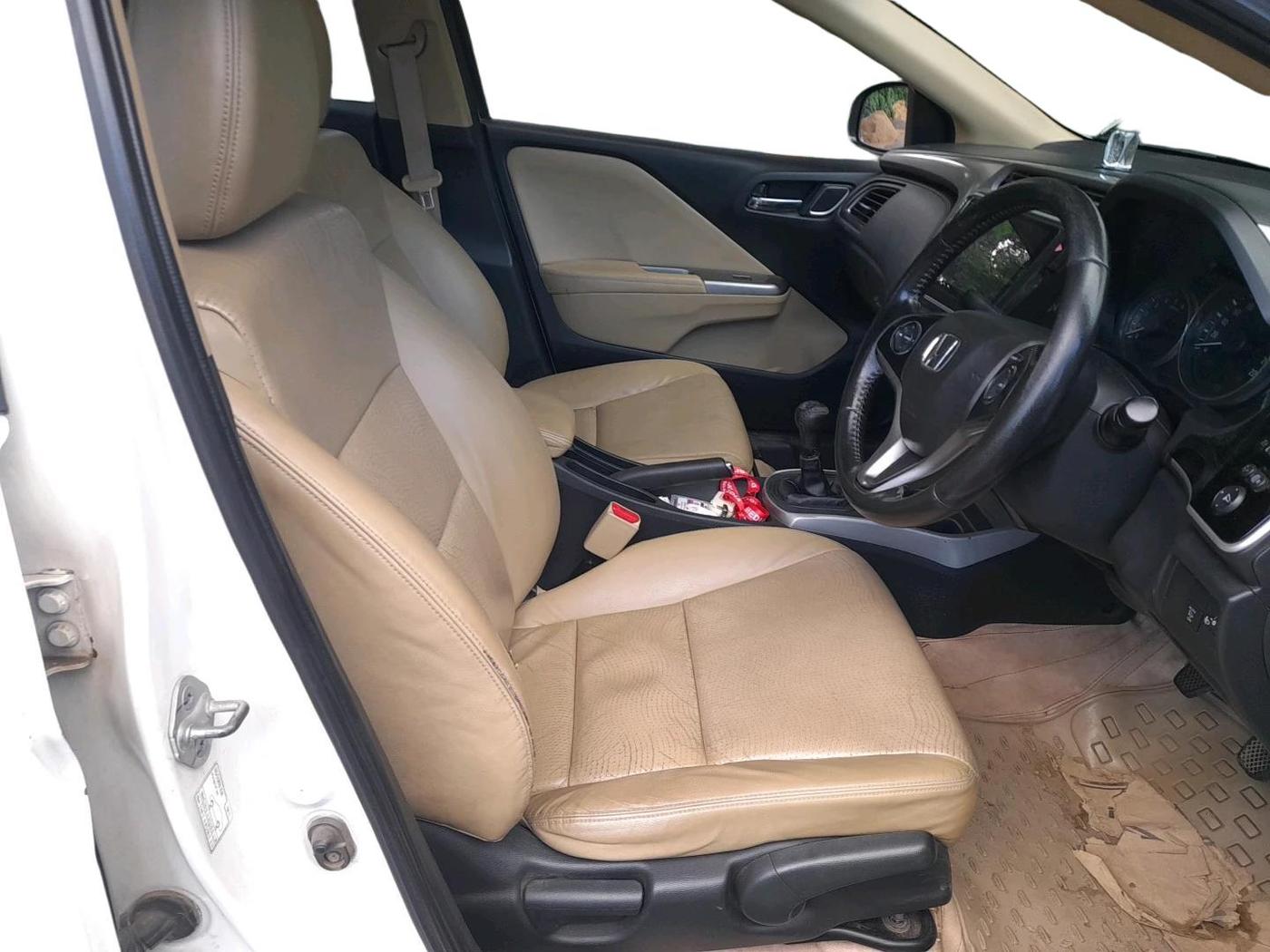 2018 Honda City 1.5L I-DTEC ZX, Diesel, Manual, 79,747 km, interior