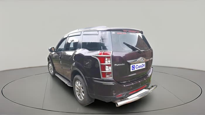 2015 Mahindra XUV500 W10, Diesel, Manual, 1,48,485 km, exterior
