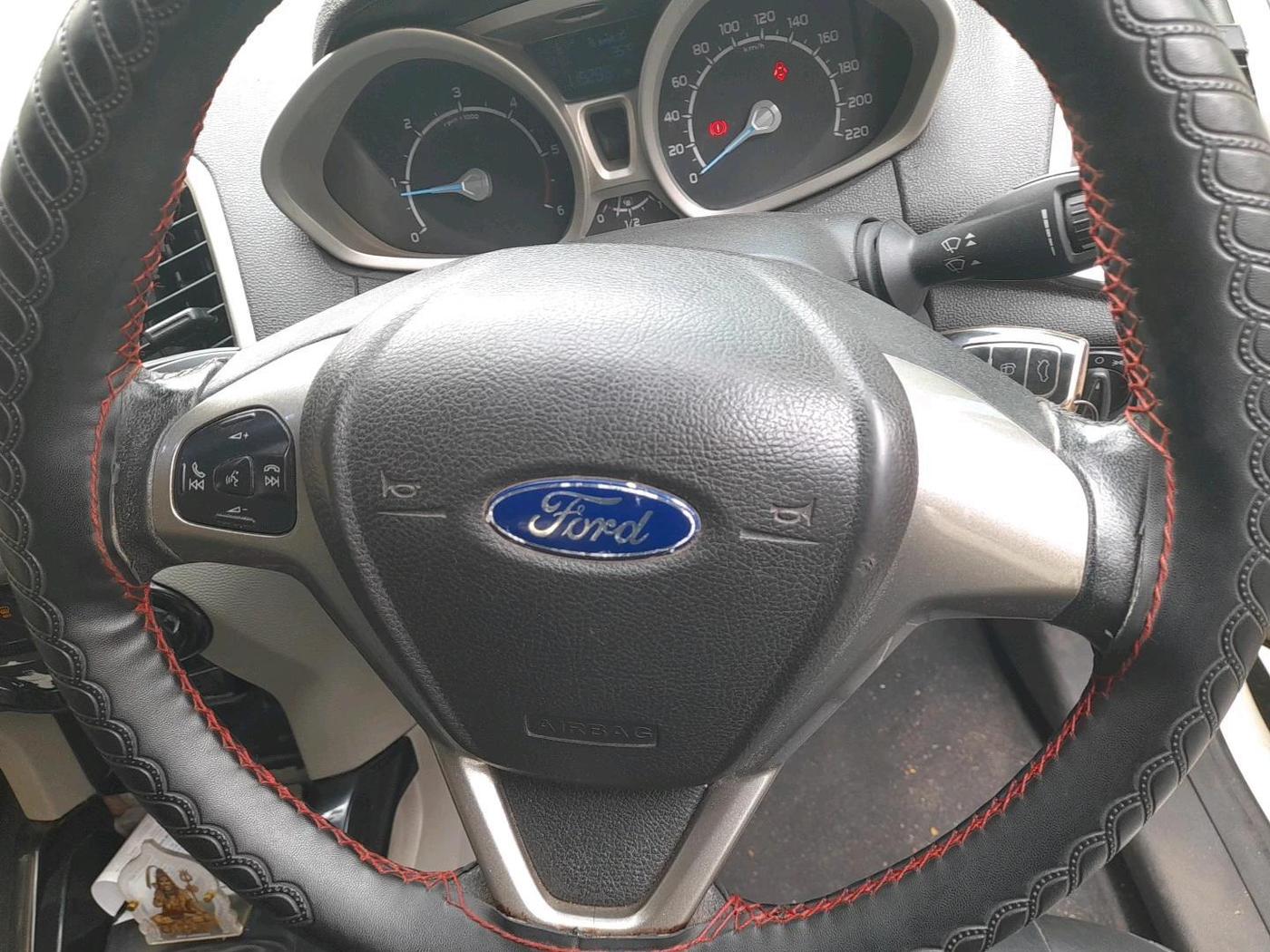 2014 Ford Ecosport TITANIUM 1.5L DIESEL, Diesel, Manual, 1,15,286 km, interior