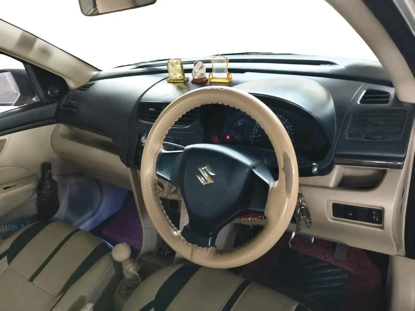2016 Maruti Swift Dzire LDI, Diesel, Manual, 3,00,000 km, interior