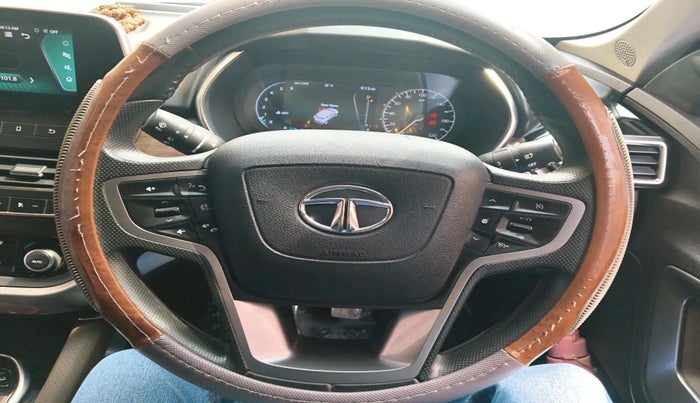 2019 Tata Harrier XZ 2.0L, Diesel, Manual, 1,04,523 km, interior