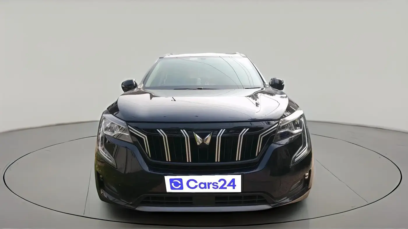 2022 Mahindra XUV700 AX 5 P MT 7 STR, Petrol, Manual, 80,322 km, exterior