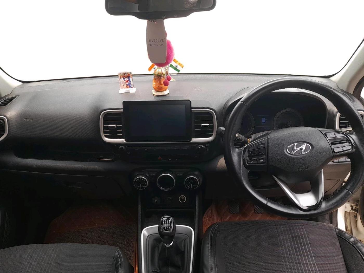 2020 Hyundai VENUE SX 1.0 (O) TURBO, Petrol, Manual, 39,789 km, interior