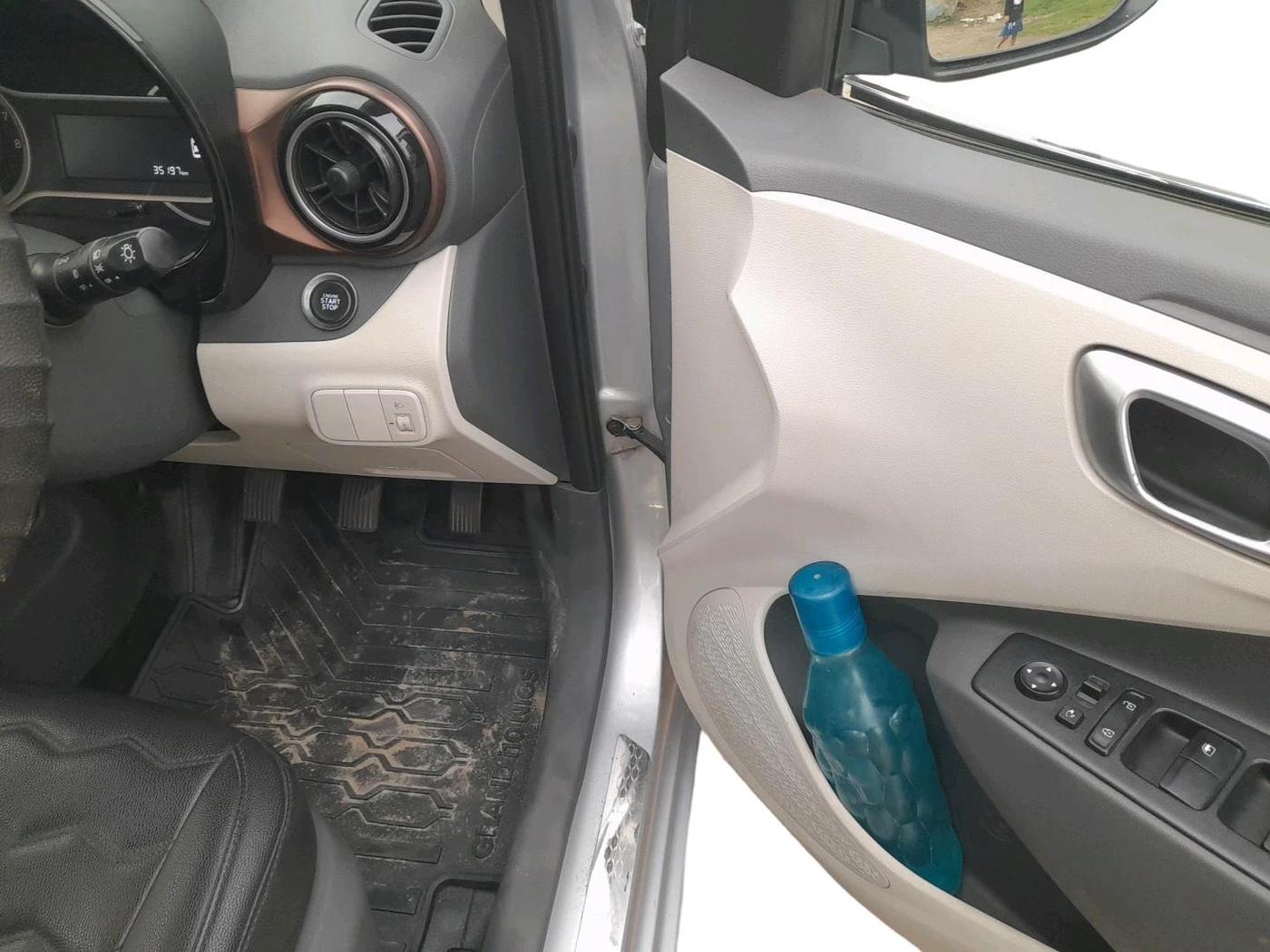 2021 Hyundai AURA SX 1.2, Petrol, Manual, 35,197 km, interior