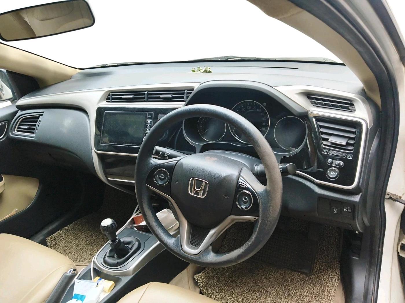 2018 Honda City 1.5L I-VTEC V MT, Petrol, Manual, 83,435 km, interior