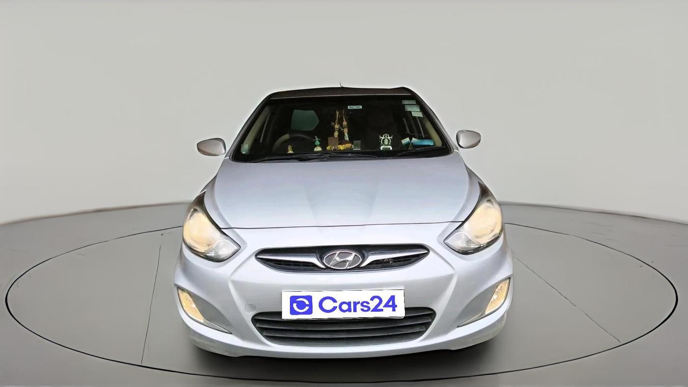2011 Hyundai Verna FLUIDIC 1.6 VTVT SX, Petrol, Manual, 72,000 km, exterior