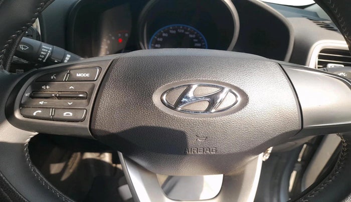 2022 Hyundai VENUE S+ 1.2, Petrol, Manual, 11,839 km, interior