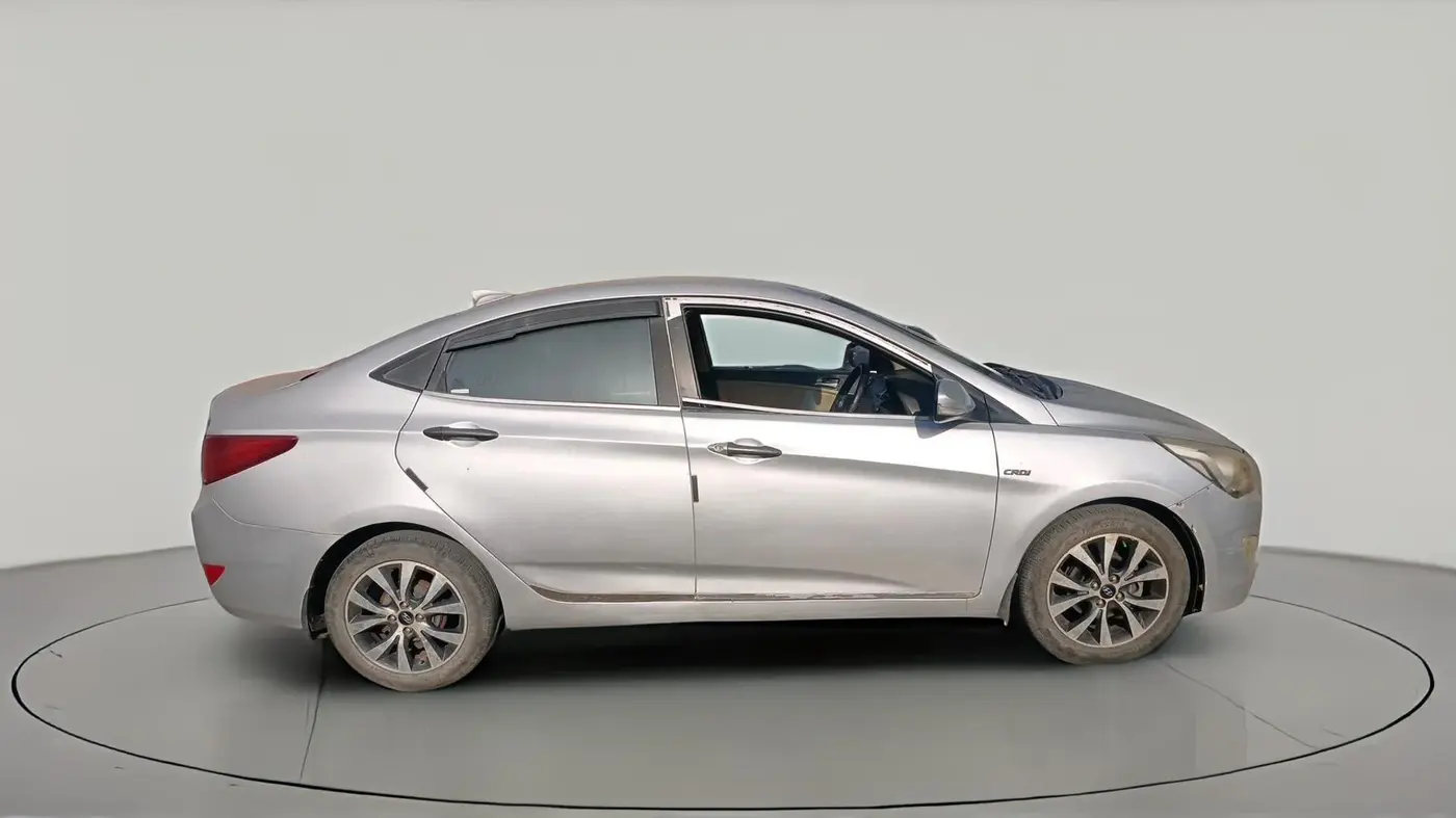 2016 Hyundai Verna FLUIDIC 1.6 CRDI SX 4S, Diesel, Manual, 69,851 km, exterior