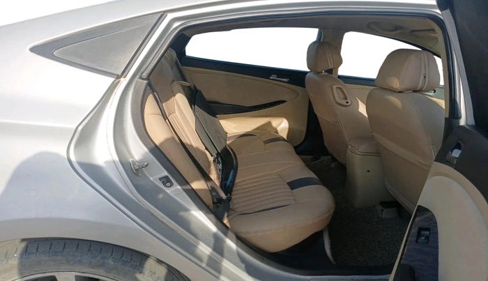 2016 Hyundai Verna FLUIDIC 1.6 CRDI SX 4S, Diesel, Manual, 69,851 km, interior