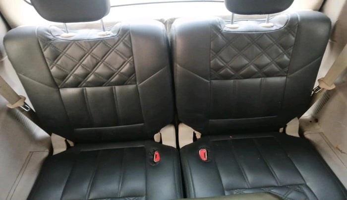2016 Mahindra XUV500 W6 AT, Diesel, Automatic, 97,960 km, interior