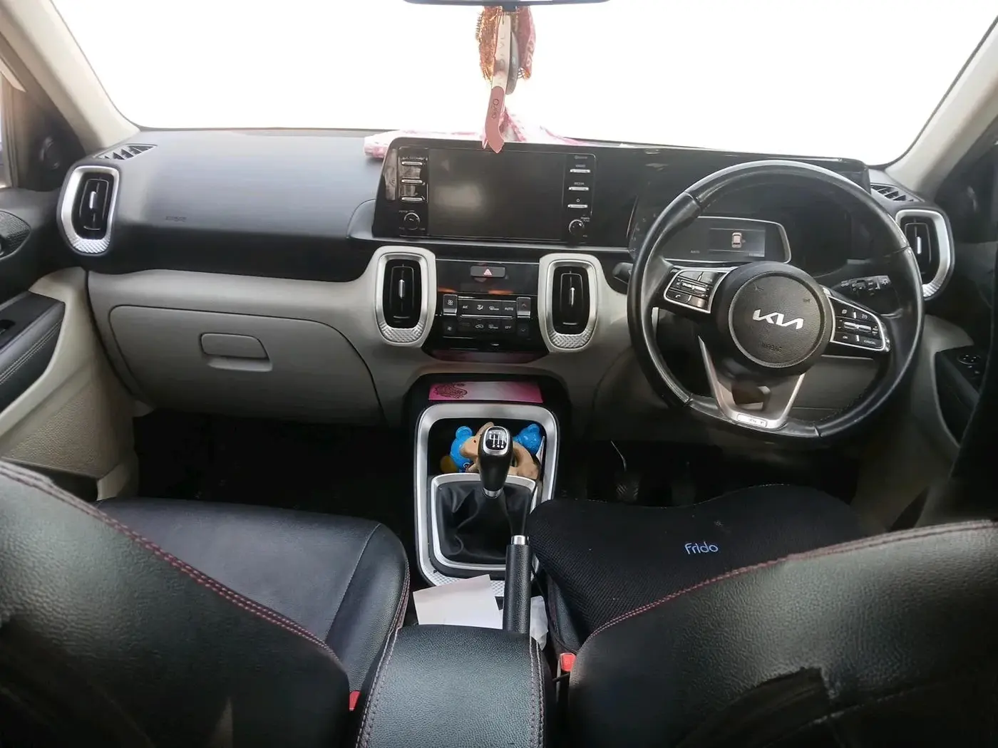2022 KIA SONET HTX 1.5, Diesel, Manual, 1,11,002 km, interior