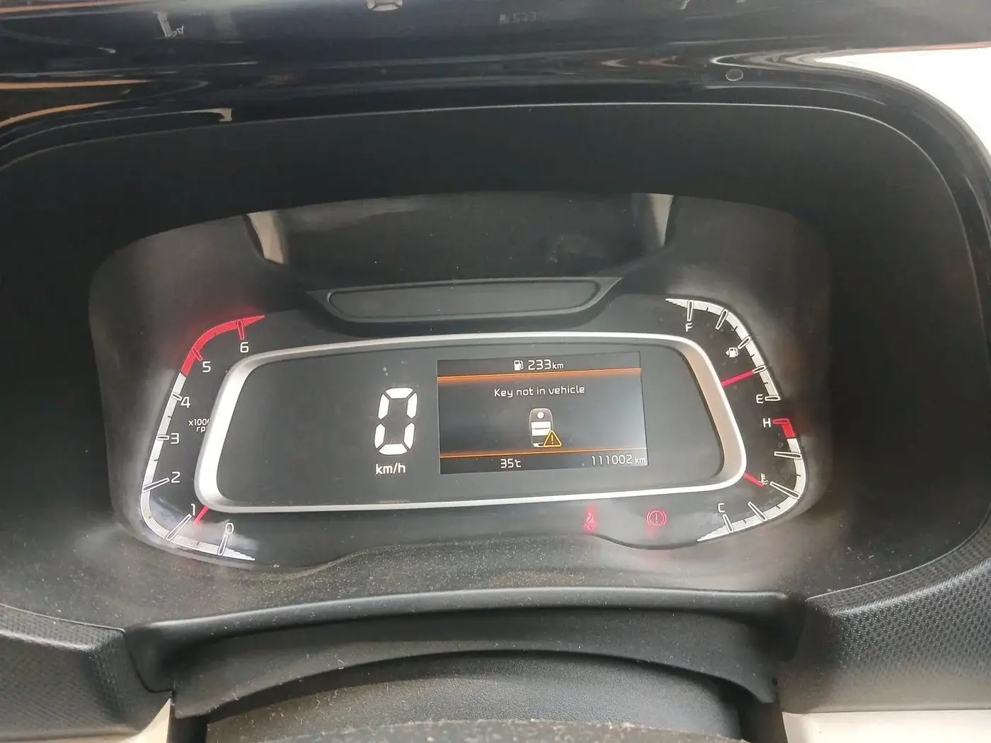 2022 KIA SONET HTX 1.5, Diesel, Manual, 1,11,002 km, interior