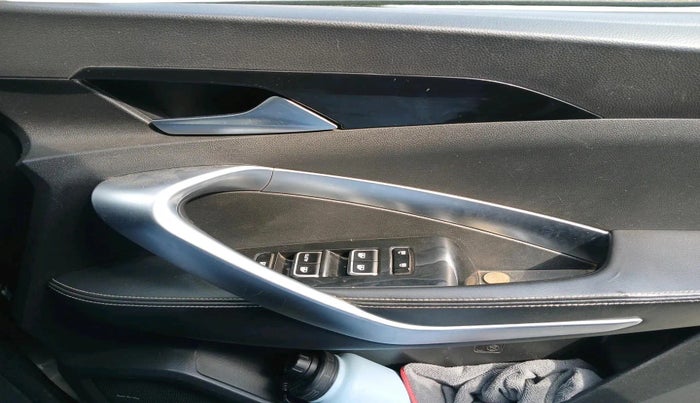 2020 MG HECTOR SHARP 1.5 DCT PETROL, Petrol, Automatic, 1,58,755 km, interior