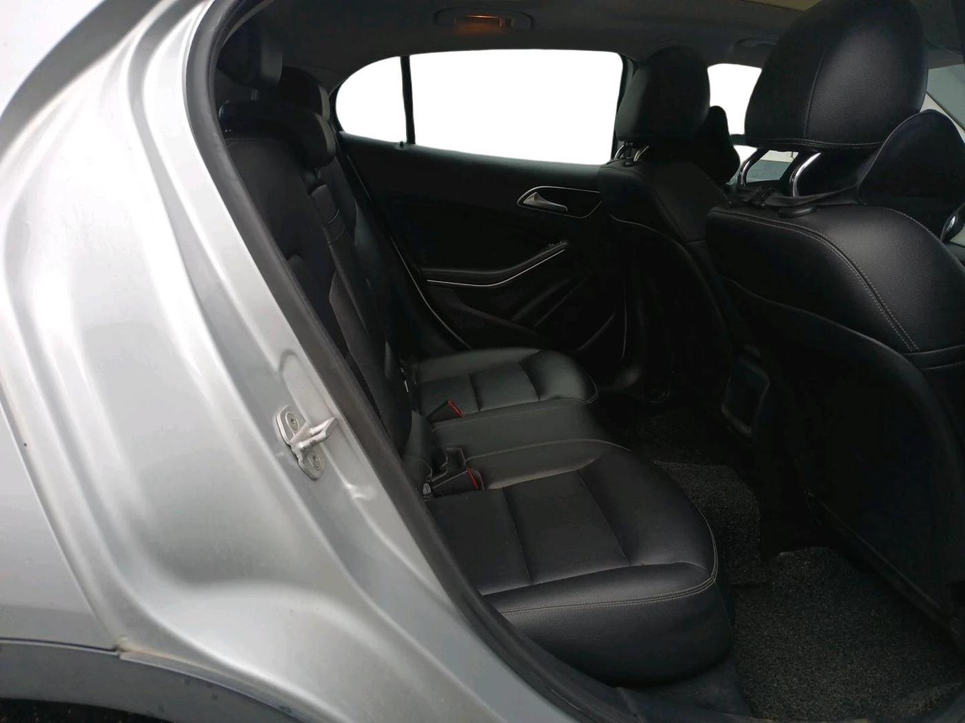 2015 Mercedes Benz GLA Class 200 CDI SPORT, Diesel, Automatic, 95,668 km, interior