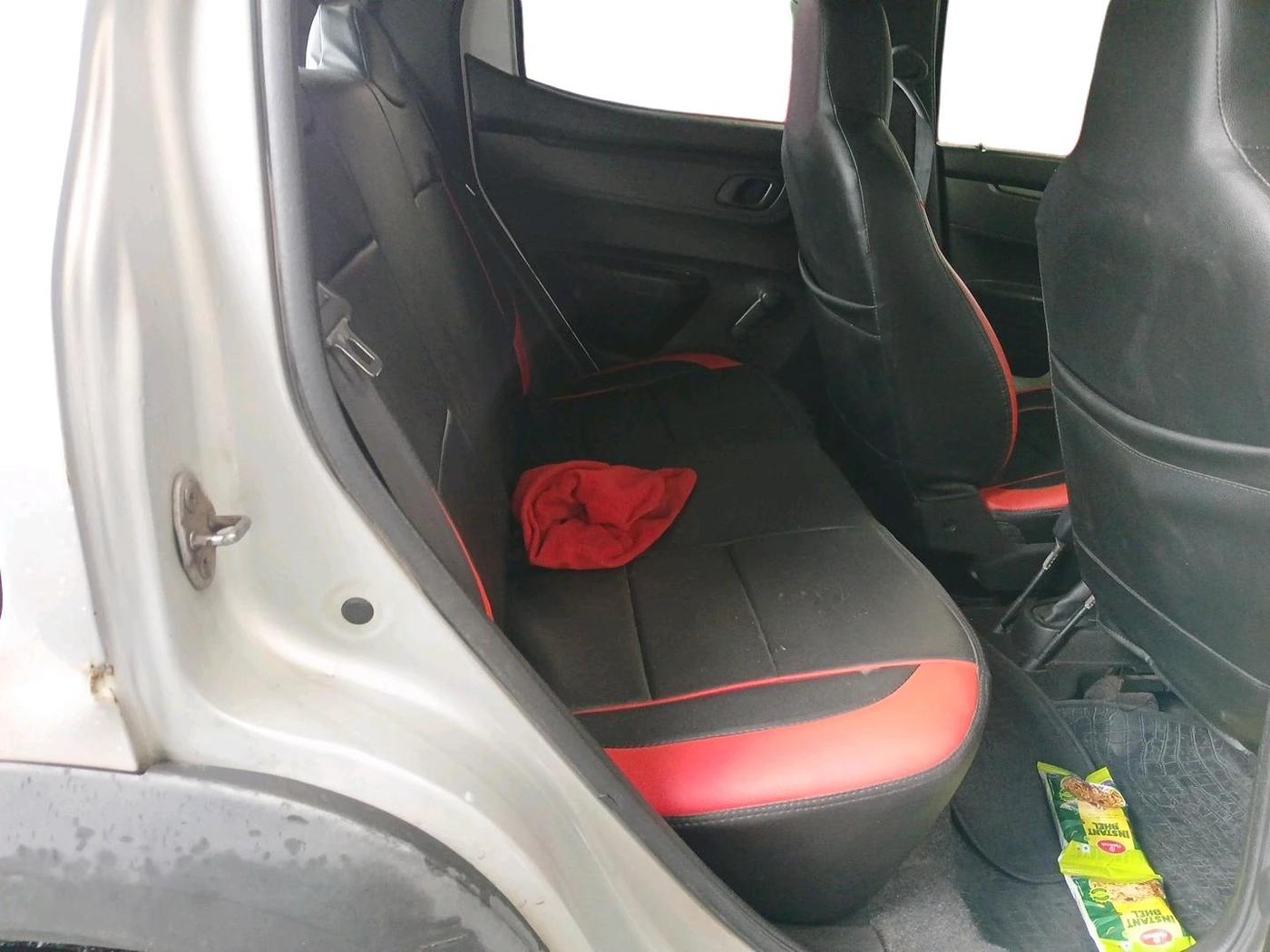2018 Renault Kwid RXL, Petrol, Manual, 75,875 km, interior