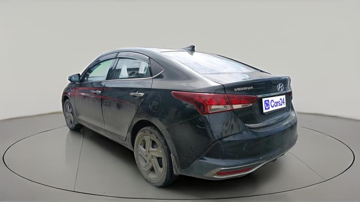 2020 Hyundai Verna SX 1.5 CRDI, Diesel, Manual, 1,28,993 km, exterior