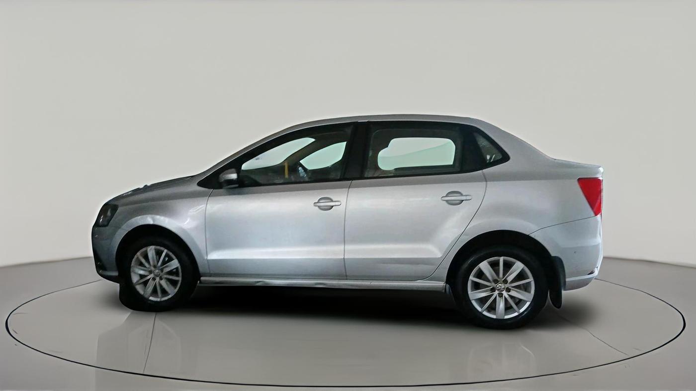 2017 Volkswagen Ameo HIGHLINE PLUS 1.5L 16 ALLOY, Diesel, Manual, 1,36,837 km, exterior