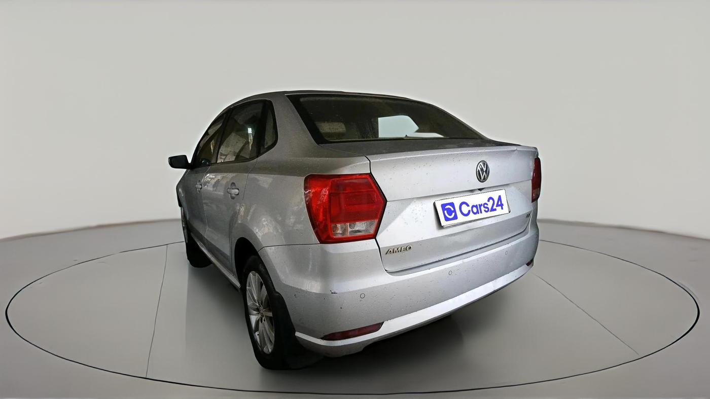 2017 Volkswagen Ameo HIGHLINE PLUS 1.5L 16 ALLOY, Diesel, Manual, 1,36,837 km, exterior