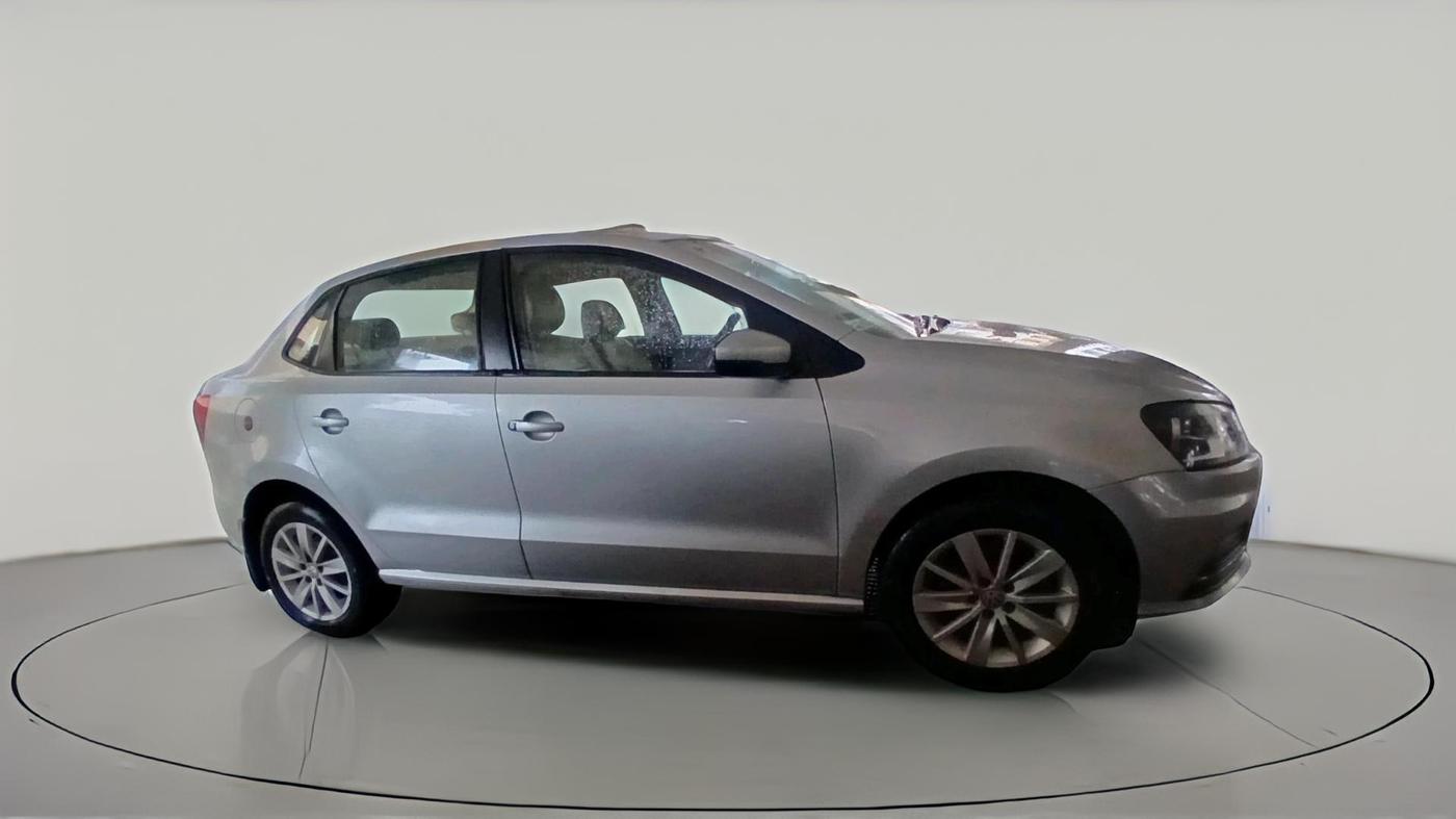 2017 Volkswagen Ameo HIGHLINE PLUS 1.5L 16 ALLOY, Diesel, Manual, 1,36,837 km, exterior